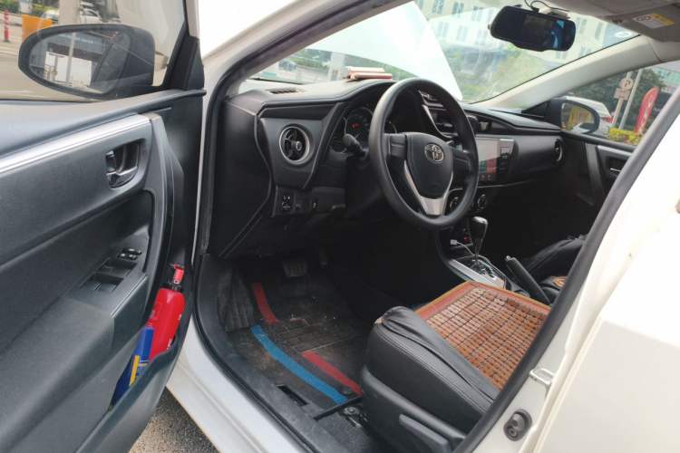 Used Toyota Corolla 2017 Revised Version 1.2T S-CVT GL Driver Seat