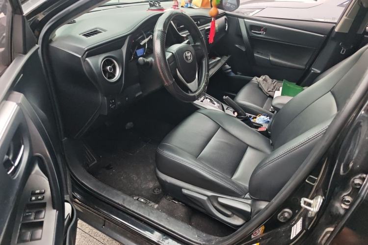 Used Toyota Corolla 2017 Revised Version 1.2T S-CVT GL Driver Seat