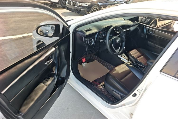 Used Toyota Corolla 2017 Revised Version 1.2T S-CVT GL Driver Seat