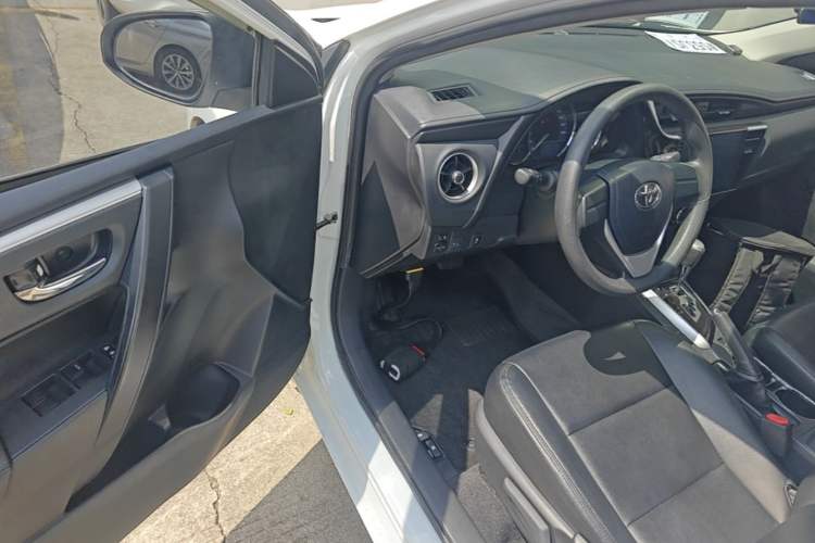 Used Toyota Corolla 2017 Revised Version 1.2T S-CVT GL Driver Seat