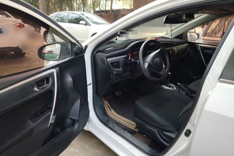 Used Toyota Corolla 2017 1.2T CVT GL-i Driver Seat