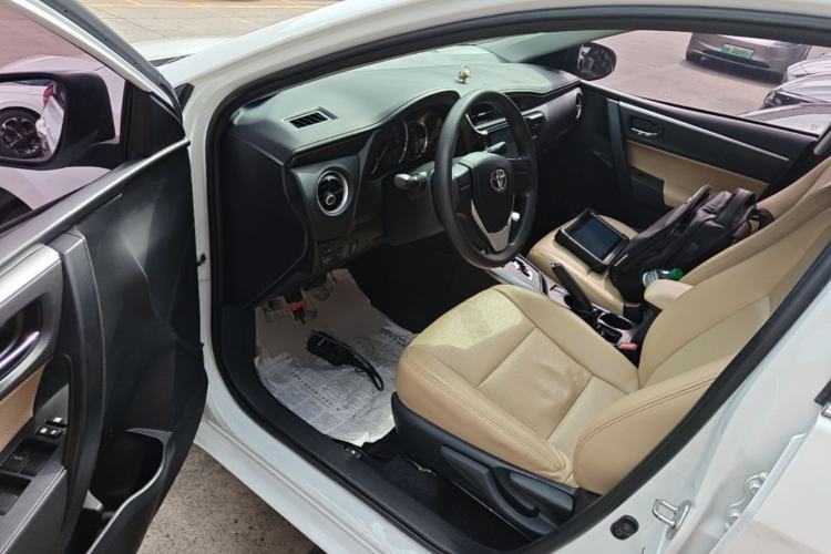 Used Toyota Corolla 2017 Revised Version 1.2T S-CVT GL Driver Seat