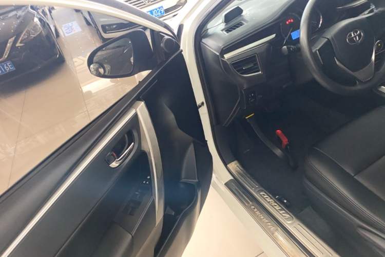 Used Toyota Corolla 2017 1.6L CVT GL Driver Seat