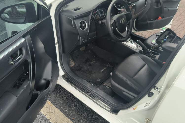 Used Toyota Corolla 2017 Revised Version 1.2T S-CVT GL Driver Seat