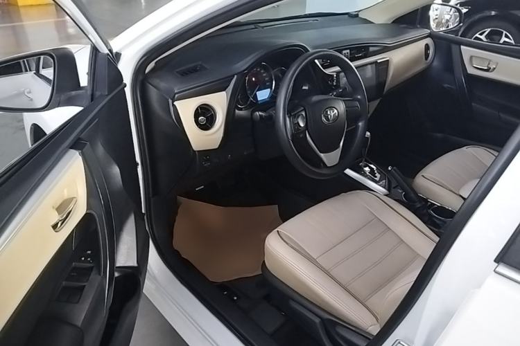 Used Toyota Corolla 2017 Revised Version 1.2T S-CVT GL Driver Seat