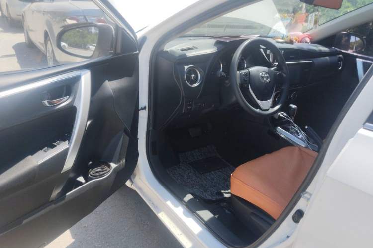 Used Toyota Corolla 2017 Revised Version 1.2T S-CVT GL-i Driver Seat