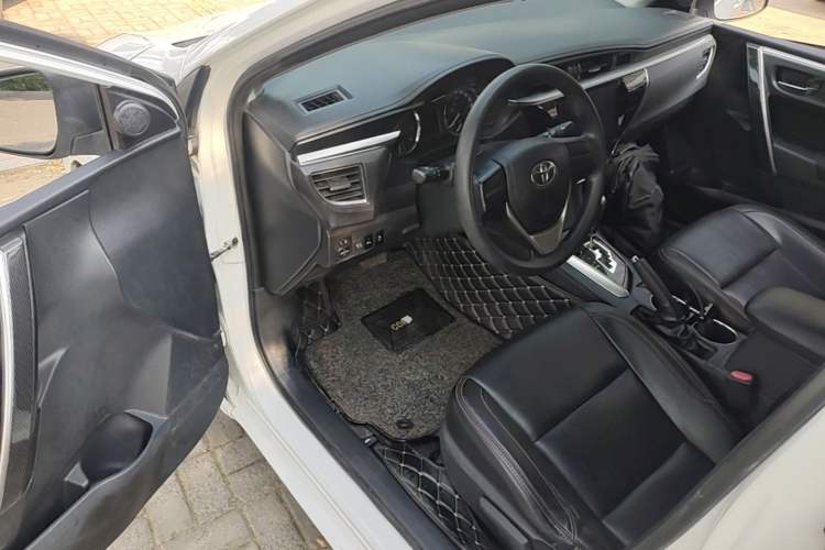 Used Toyota Corolla 2017 1.2T CVT GL-i Driver Seat