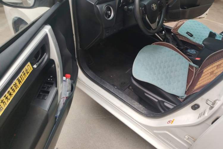 Used Toyota Corolla 2017 Revised Dual-Engine 1.8L E-CVT Leading Edition Driver Seat
