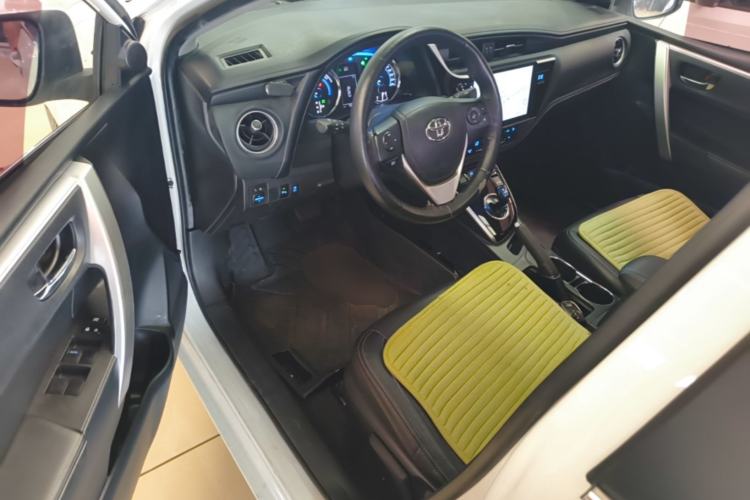 Used Toyota Corolla 2017 Revised Dual-Engine 1.8L E-CVT Elite Edition Driver Seat
