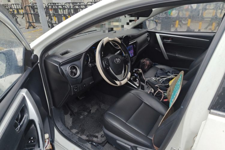 Used Toyota Corolla 2017 Revised Dual-Engine 1.8L E-CVT Leading Edition Driver Seat