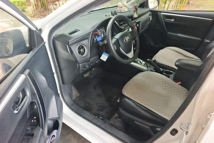 Used Toyota Corolla 2017 Revised Version 1.2T S-CVT GL Driver Seat