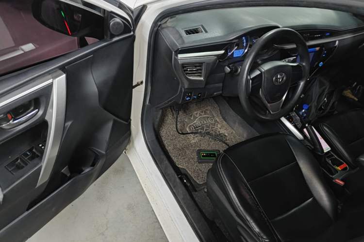 Used Toyota Corolla 2017 1.6L CVT GL Driver Seat