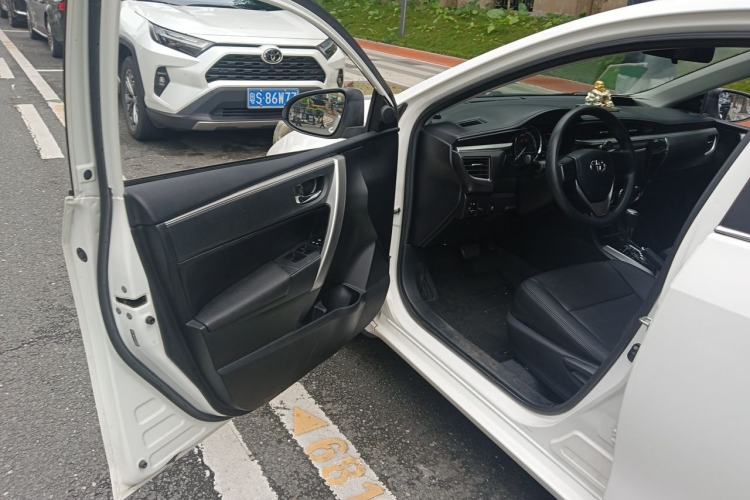 Used Toyota Corolla 2017 1.2T CVT GL Driver Seat