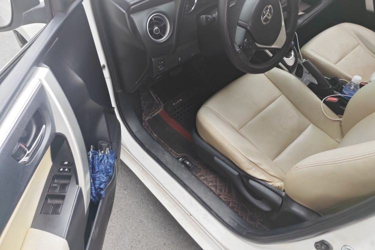 Used Toyota Corolla 2017 Revised Dual-Engine 1.8L E-CVT Leading Edition Driver Seat