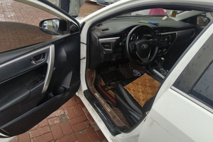 Used Toyota Corolla 2017 1.6L CVT GL Driver Seat