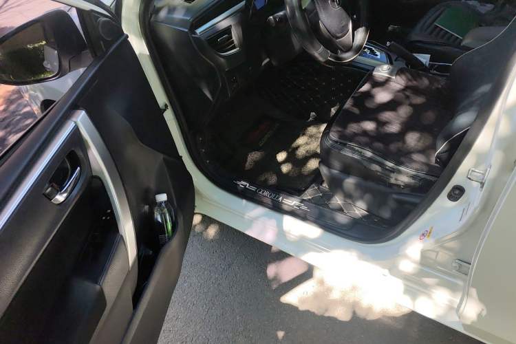 Used Toyota Corolla 2017 1.6L CVT GL Driver Seat