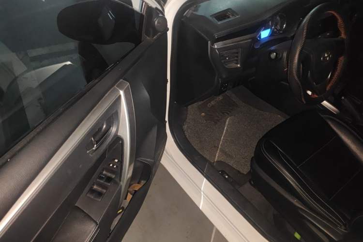 Used Toyota Corolla 2017 1.6L CVT GL Driver Seat