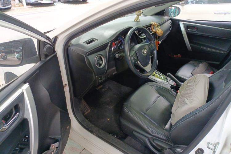 Used Toyota Corolla 2017 Revised Version 1.2T S-CVT GL-i Leather Edition Driver Seat