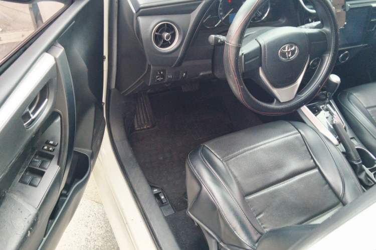 Used Toyota Corolla 2017 Revised Version 1.2T S-CVT GL Driver Seat