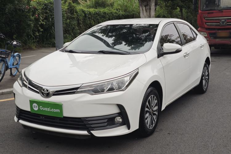 Toyota Corolla 2017 Revised Version 1.2T S-CVT GL usata Guazi used car, China used car export, Used car for sale, Used cars, Cheapest cars for sale