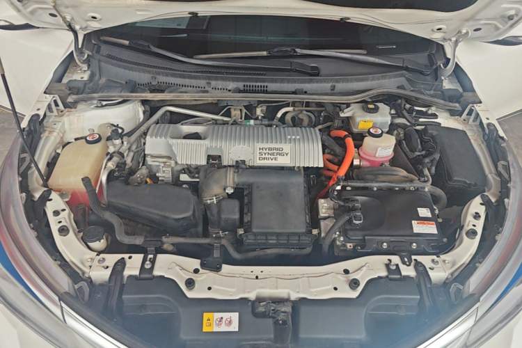 Used Toyota Corolla 2017 Revised Dual-Engine 1.8L E-CVT Elite Edition Engine Bay
