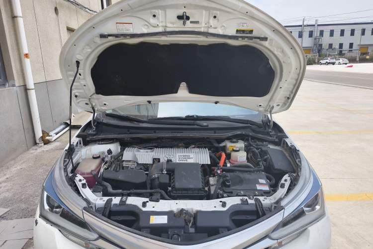 Used Toyota Corolla 2017 Revised Dual-Engine 1.8L E-CVT Elite Edition Engine Bay