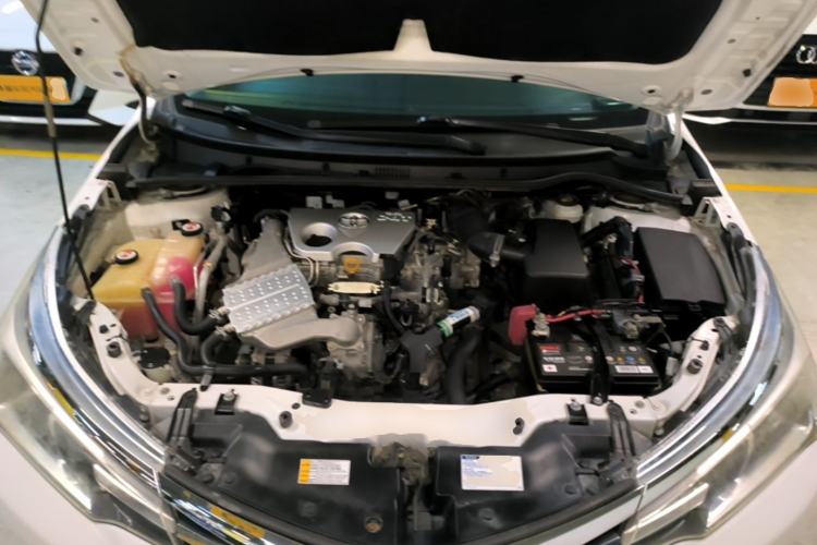 Used Toyota Corolla 2017 Revised Version 1.2T S-CVT GL Engine Bay