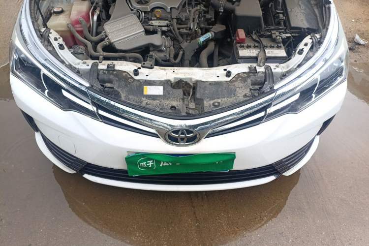 Used Toyota Corolla 2017 Revised Version 1.2T S-CVT GL-i Engine Bay