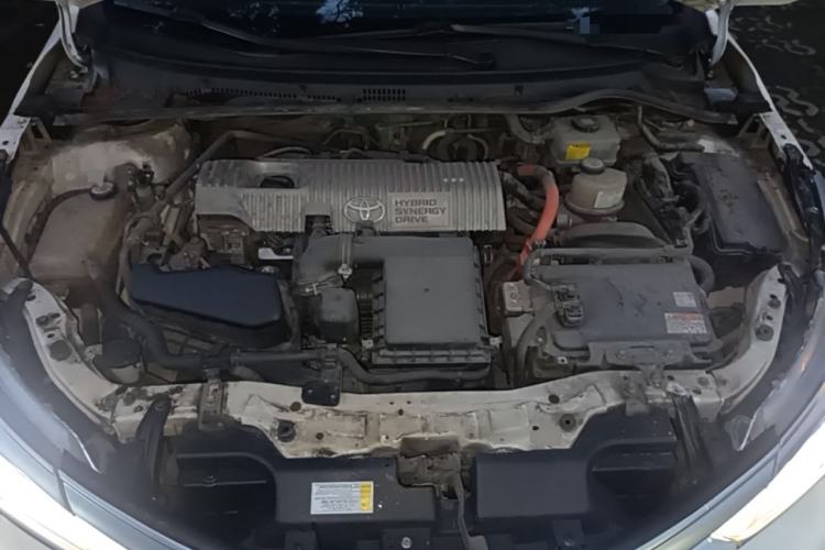 Used Toyota Corolla 2017 Revised Dual-Engine 1.8L E-CVT Elite Edition Engine Bay