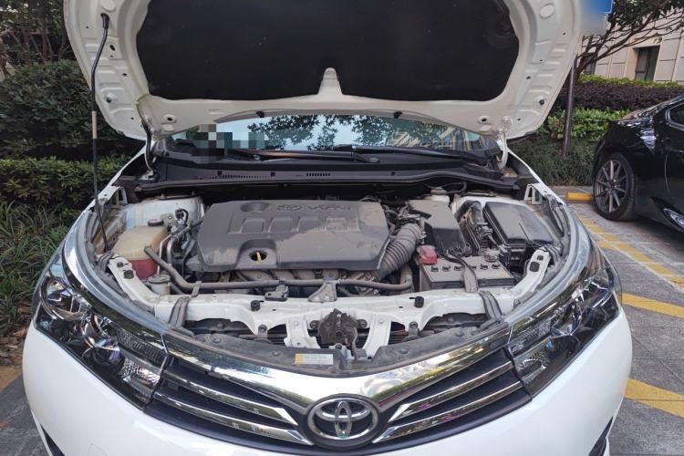 Used Toyota Corolla 2017 Revised Version 1.6L S-CVT GL Engine Bay