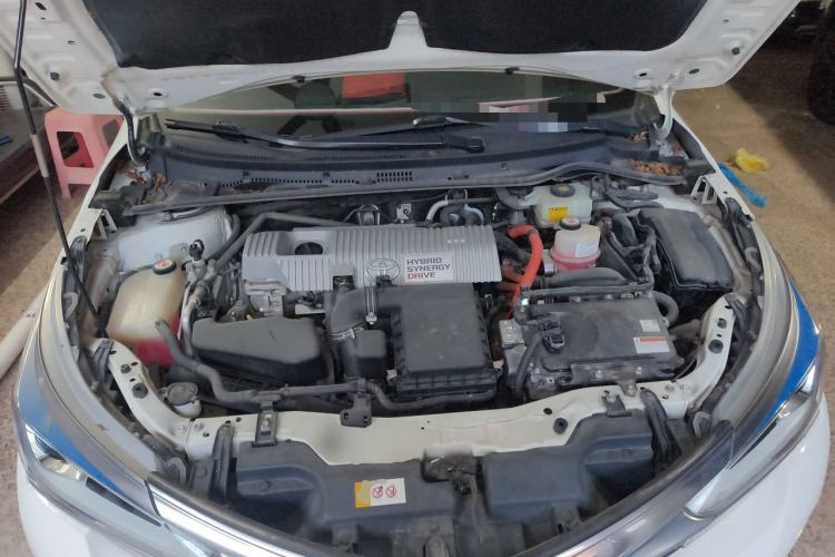 Used Toyota Corolla 2017 Revised Dual-Engine 1.8L E-CVT Leading Edition Engine Bay