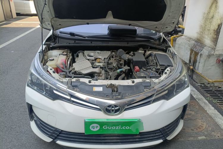 Used Toyota Corolla 2017 Revised Version 1.2T S-CVT GL Engine Bay