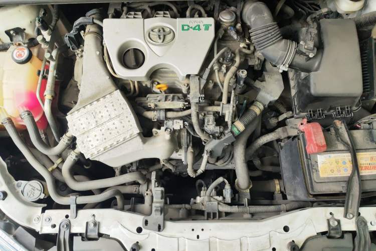 Used Toyota Corolla 2017 Revised Version 1.2T S-CVT GL Engine Bay