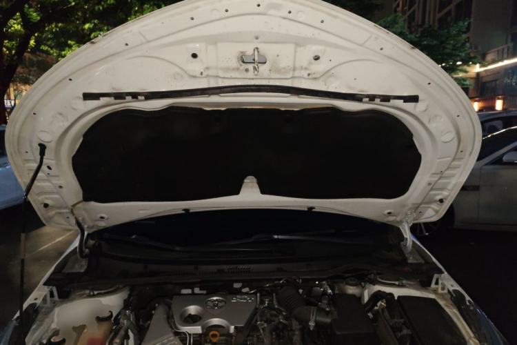 Used Toyota Corolla 2017 Revised Version 1.2T S-CVT GL Engine Bay