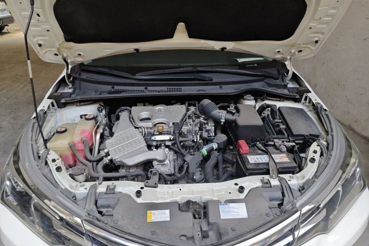 Used Toyota Corolla 2017 Revised Version 1.2T S-CVT GL Engine Bay
