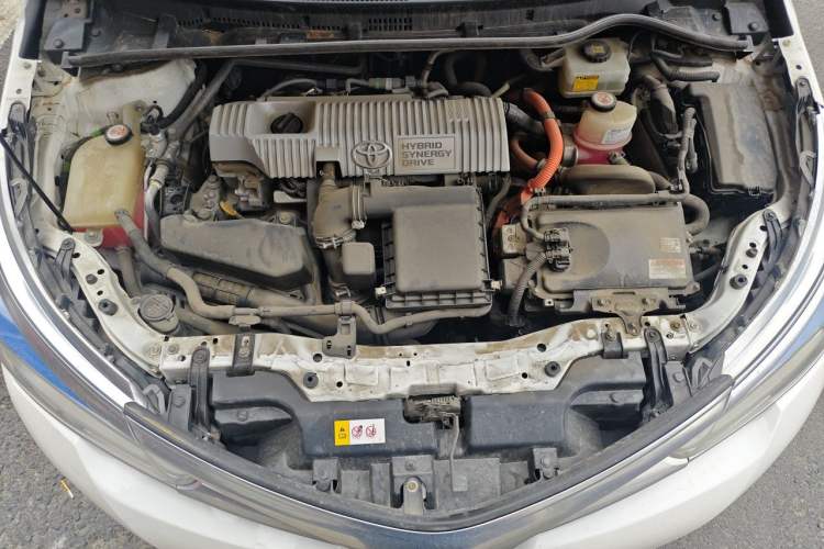 Used Toyota Corolla 2017 Revised Dual-Engine 1.8L E-CVT Leading Edition Engine Bay