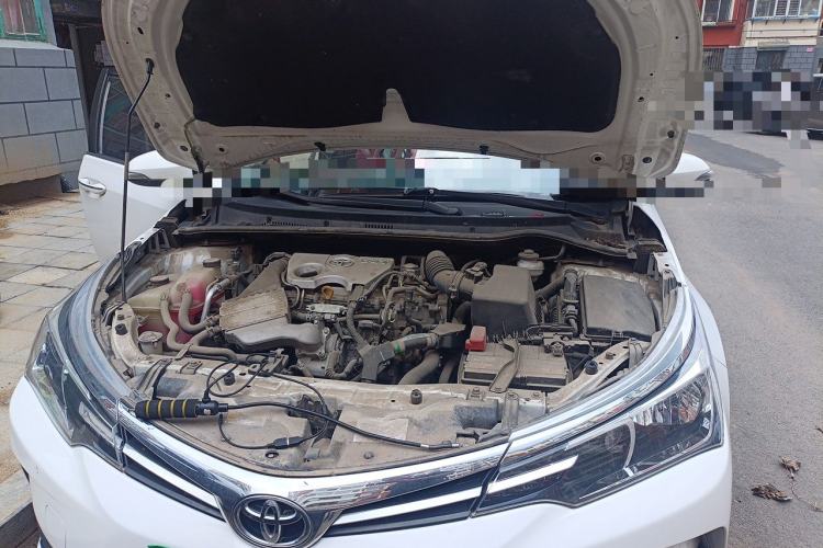 Used Toyota Corolla 2017 Revised Version 1.2T S-CVT GL Engine Bay