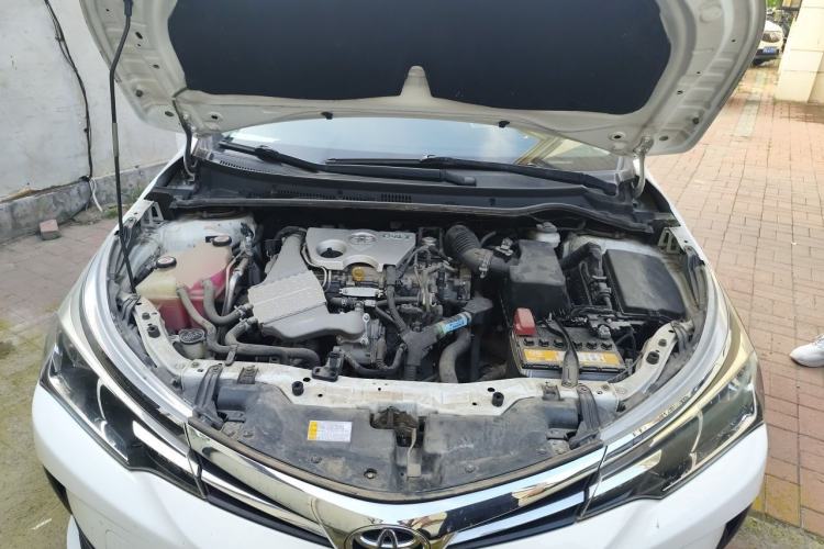 Used Toyota Corolla 2017 Revised Version 1.2T S-CVT GL Engine Bay
