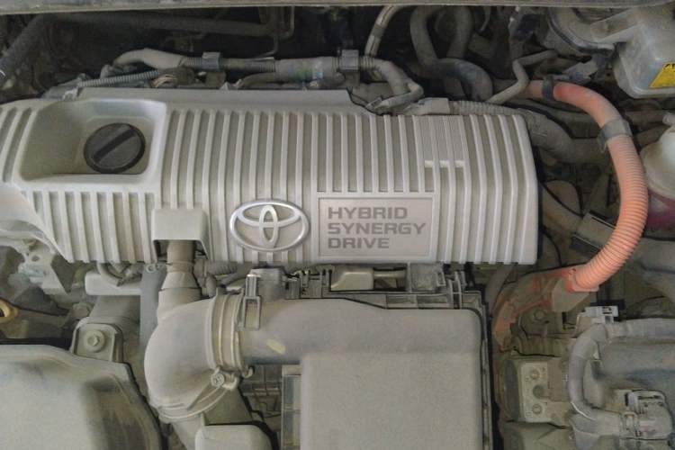 Used Toyota Corolla 2017 Revised Dual-Engine 1.8L E-CVT Elite Edition Engine Bay