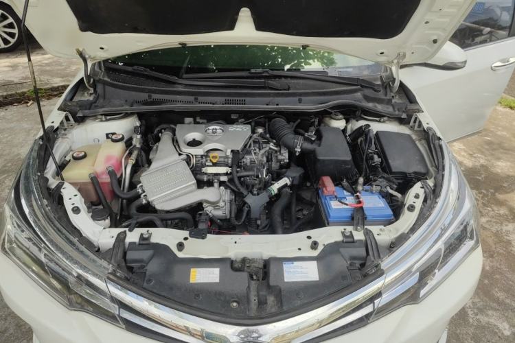 Used Toyota Corolla 2017 Revised Version 1.2T S-CVT GL-i Engine Bay