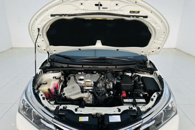 Used Toyota Corolla 2017 Revised Version 1.2T S-CVT GL-i Engine Bay