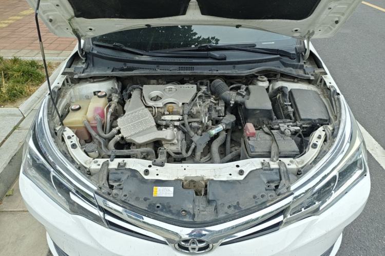 Used Toyota Corolla 2017 Revised Version 1.2T S-CVT GL-i Engine Bay