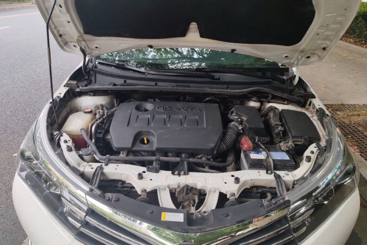 Used Toyota Corolla 2017 Revised Version 1.6L S-CVT GL Engine Bay