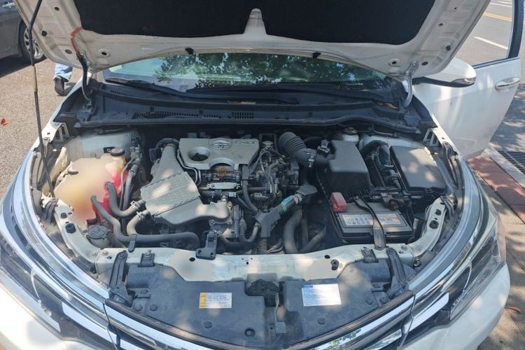 Used Toyota Corolla 2017 Revised Version 1.2T S-CVT GL Engine Bay