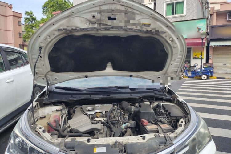 Used Toyota Corolla 2017 Revised Version 1.2T S-CVT GL Engine Bay