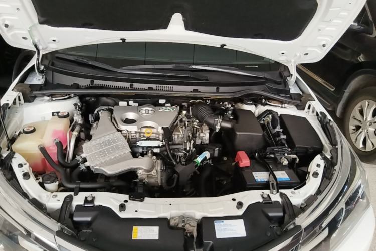 Used Toyota Corolla 2017 Revised Version 1.2T S-CVT GL Engine Bay