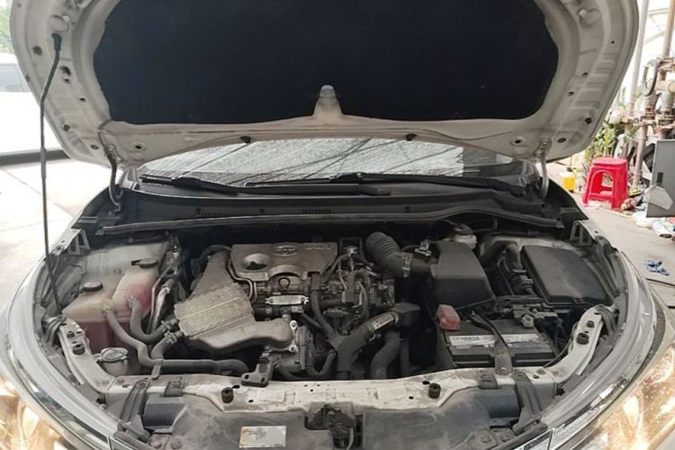 Used Toyota Corolla 2017 Revised Version 1.2T S-CVT GL Engine Bay