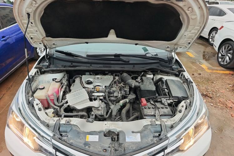 Used Toyota Corolla 2017 Revised Version 1.2T S-CVT GL Engine Bay