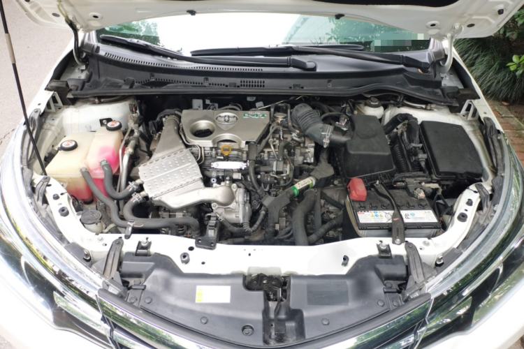 Used Toyota Corolla 2017 Revised Version 1.2T S-CVT GL Engine Bay