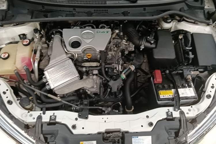 Used Toyota Corolla 2017 Revised Version 1.2T S-CVT GL-i Engine Bay